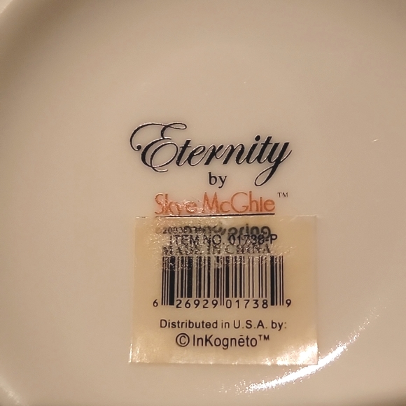ETERNITY BY SKYE McGHIE CANDLE HOLDER IN IVORY PORCELAIN - Picture 4 of 5